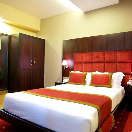 West Park Inn Dhaka Exteriör bild