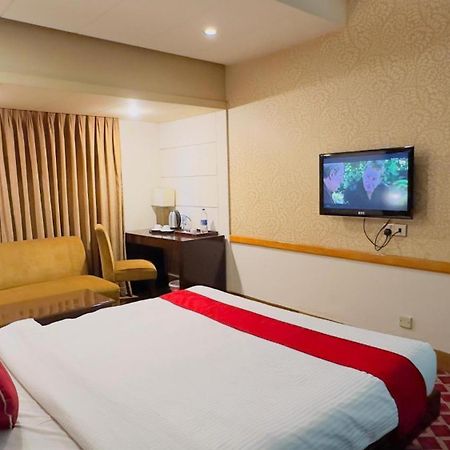 West Park Inn Dhaka Exteriör bild
