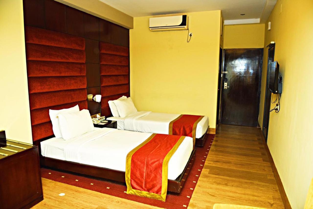 West Park Inn Dhaka Exteriör bild