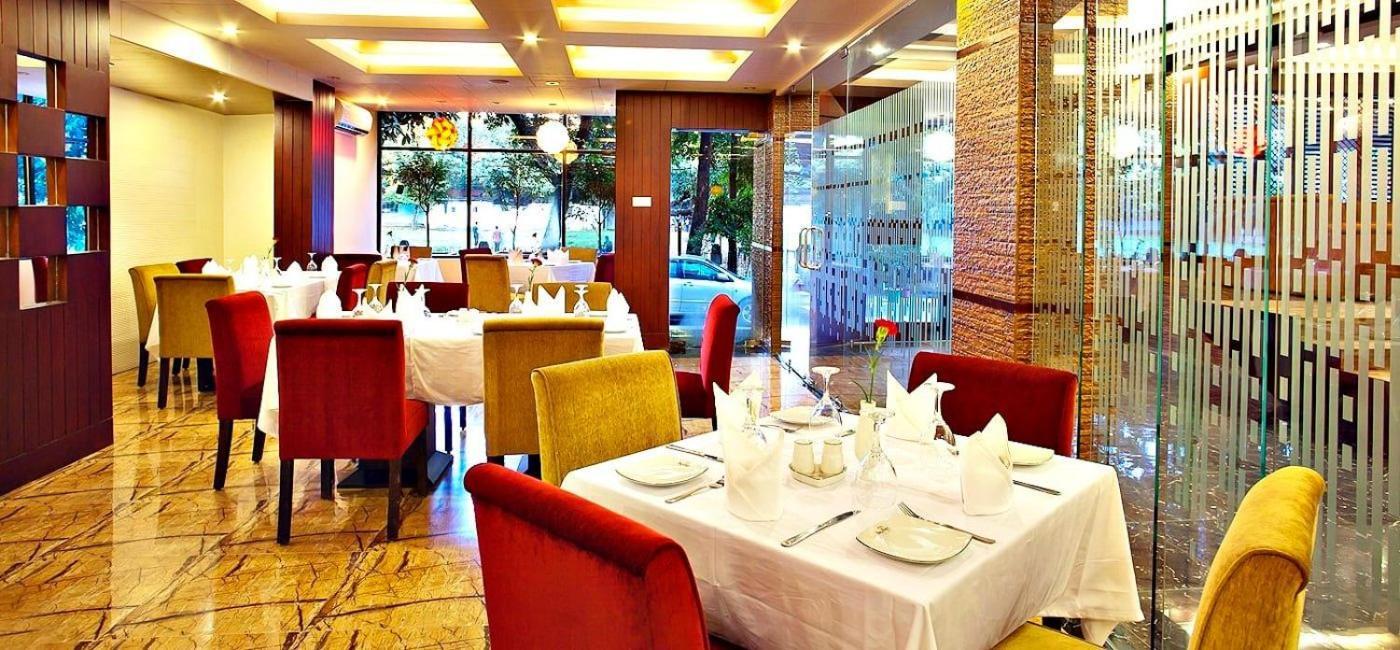 West Park Inn Dhaka Exteriör bild